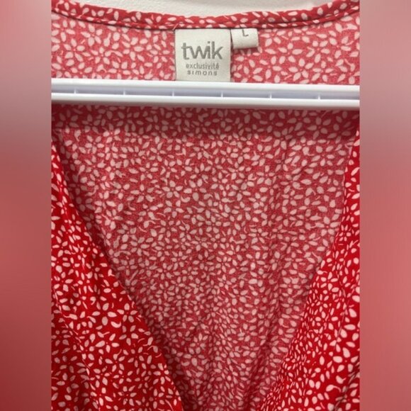 Twik Floral Pattern V-Neck Maxi Dress - Picture 3 of 4